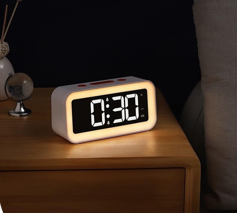 Valkyrie Aynalı LED Gece Lambası Şarjlı Dijital Masa Saati BEYAZ