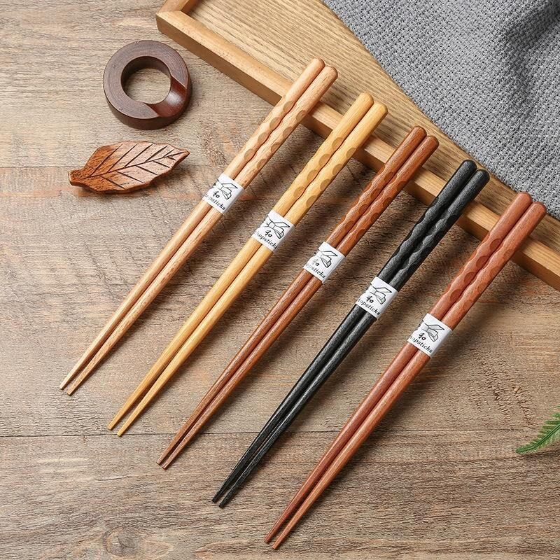 Valkyrie 5 Çift Doğal Ahşap Japon Yemek Çubuğu Seti 22,4 cm Kaymaz El Oyması Kutulu Chopstick Seti