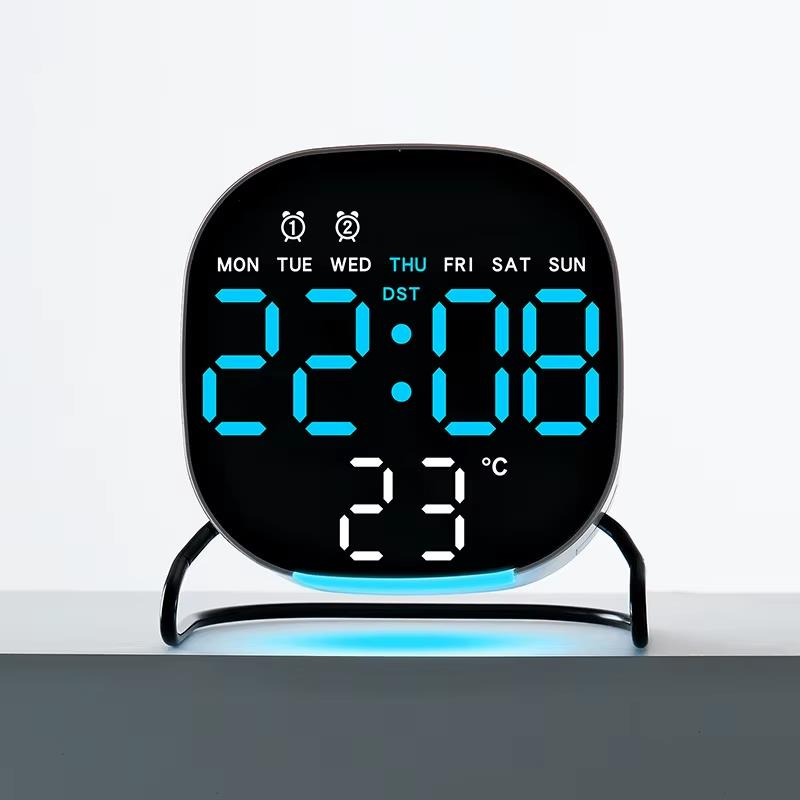 Valkyrie Dijital LED Siyah Masa Saati Alarm Beyaz Derece 3 Kademe Işık, USB Destekli Modern Gece Lambalı Saat