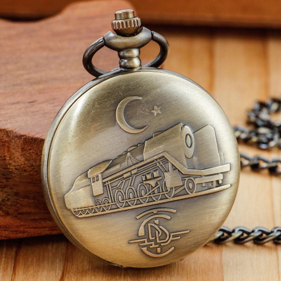 Valkyrie TCDD Nostalji Tren ve Ay Yıldız Kabartmalı Retro Bronz Koleksiyonluk Kutulu Zincirli Köstekli Saat