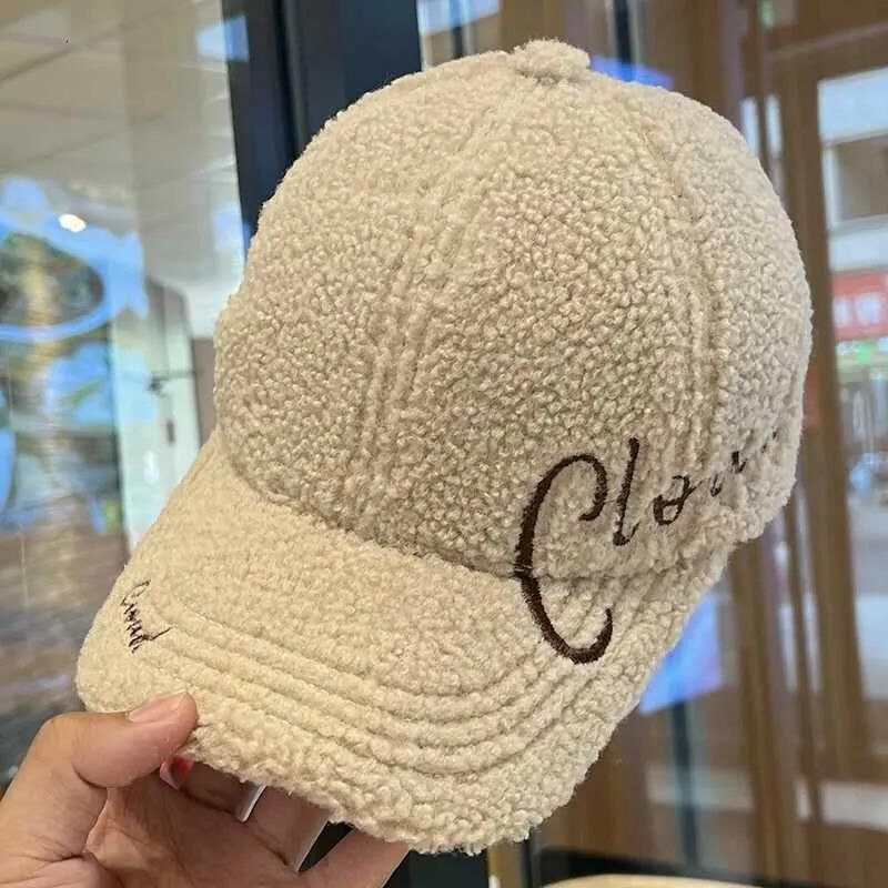 Valkyrie Peluş Şapka Kadın Erkek Unisex Kışlık Şapka Cloud Nakışlı Ayarlanabilir Bej Teddy Şapka Krem