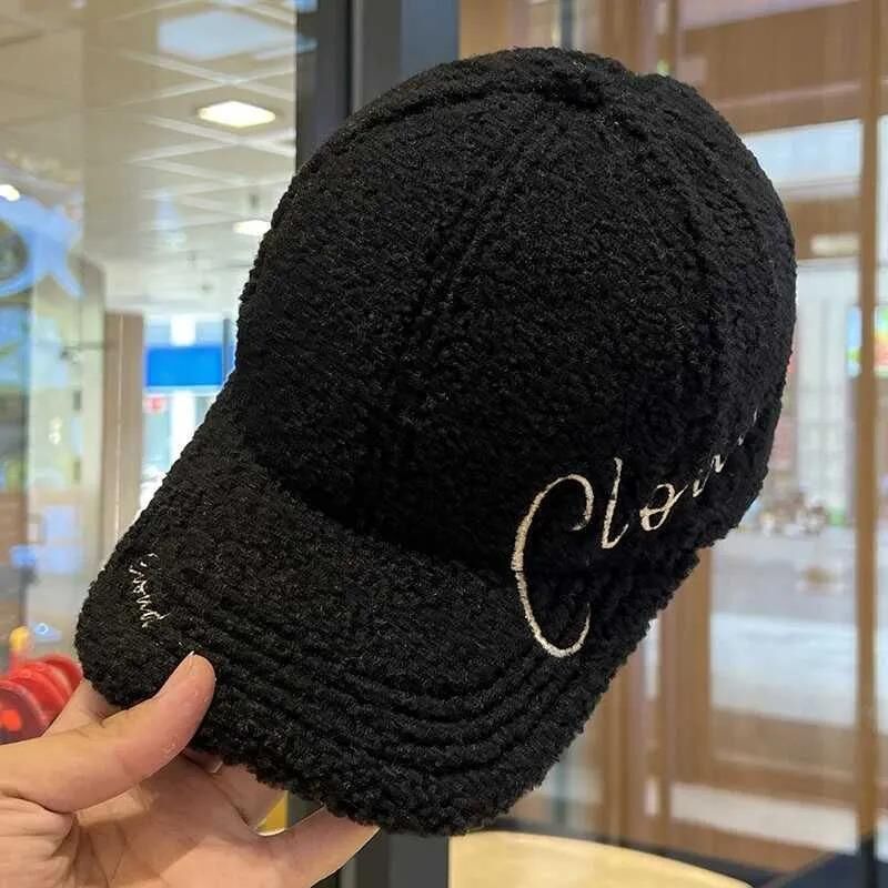 Valkyrie Peluş Şapka Kadın Erkek Unisex Kışlık Şapka Cloud Nakışlı Ayarlanabilir Teddy Şapka Siyah
