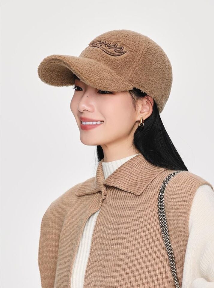 Valkyrie Peluş Şapka Kadın Erkek Unisex Kışlık Şapka Nakışlı Ayarlanabilir Teddy Şapka Açık Kahve